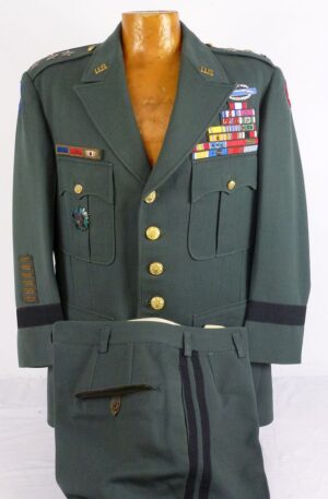 Uniforms  Griffin Militaria