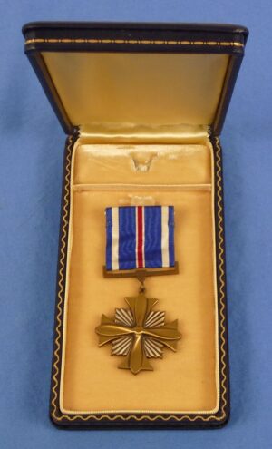 Cased WWII Distinguished Flying Cross