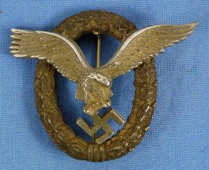 Luftwaffe Pilot Badge - Unmarked FLL
