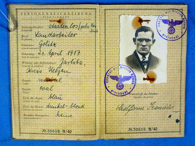 Deutsches Reich Fremdenpass (Foreigner's Passport) - Image 3