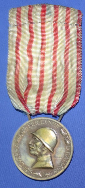 WWI Italian Commemorative Medal For Italian Austrian War 1915-1918