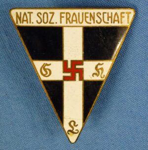Large National Socialist Frauenschaft Badge RZM M1/13 (L. Christian Lauer)