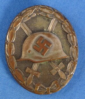 1939 Silver Wound Badge Marked "L/11" (Wilhelm Deumer)