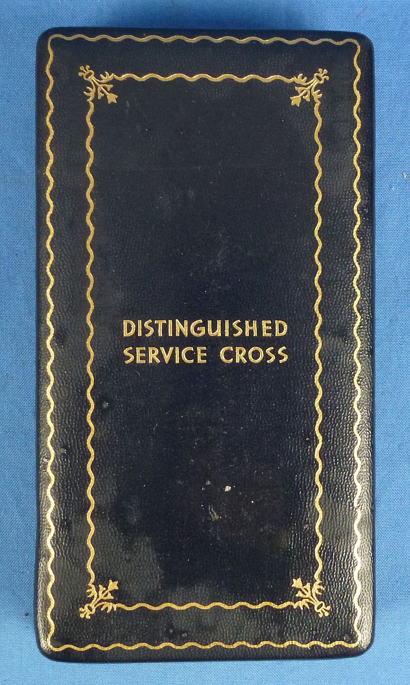 Cased WWII Distinguished Service Cross - Image 4