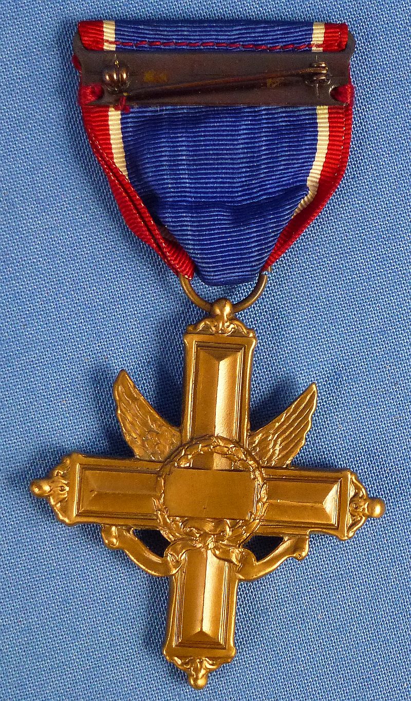 WWII Distinguished Service Cross with Oak Leaf Cluster - Image 2