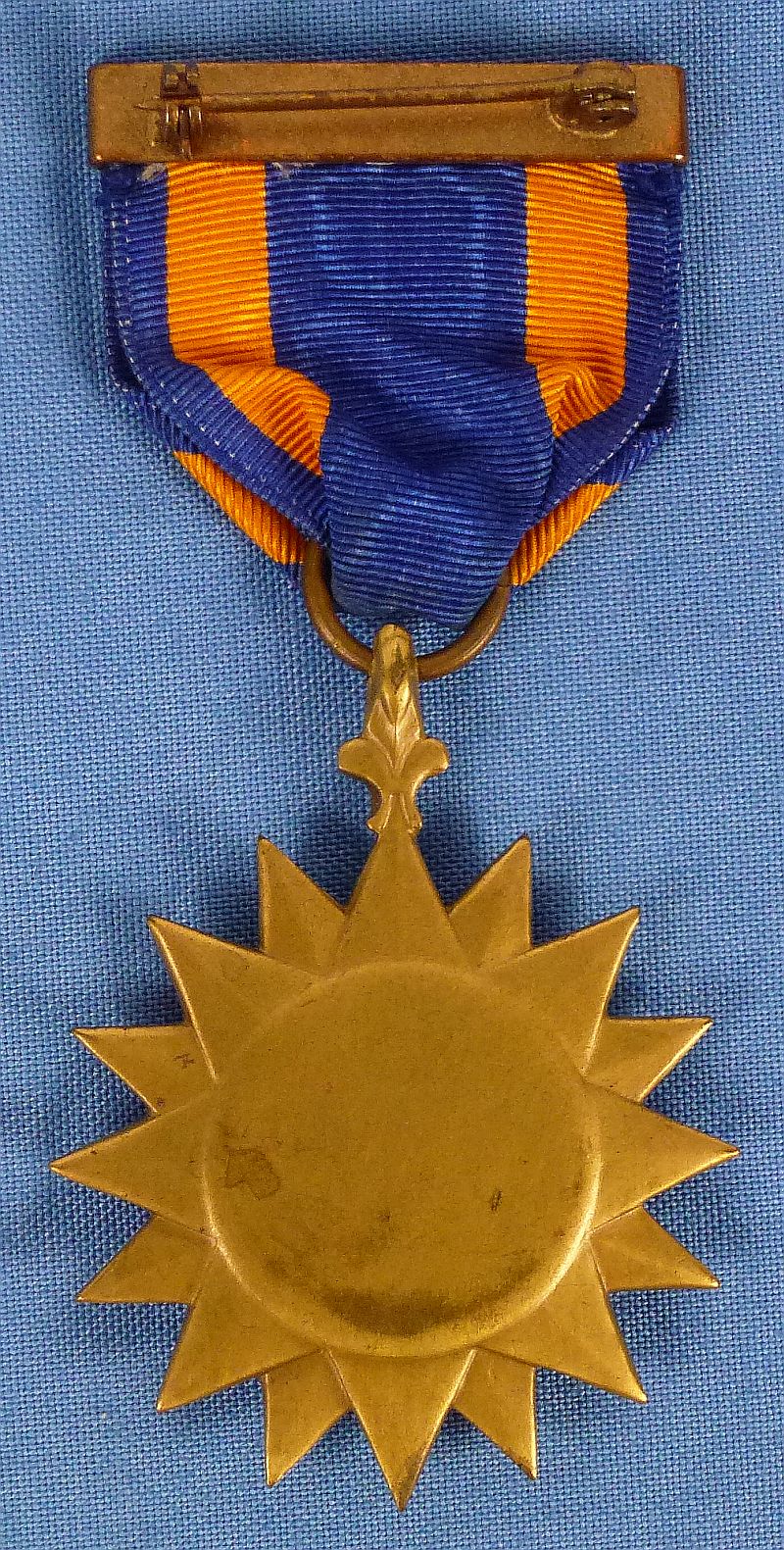 WWII Air Medal on a Full Wrap Brooch Suspension - Image 2