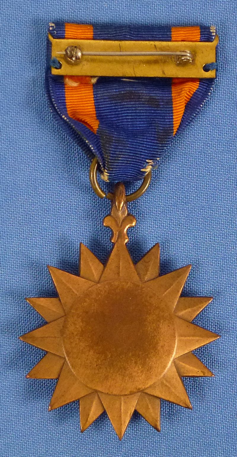 WWII Air Medal on a Slot Brooch Suspension - Image 2