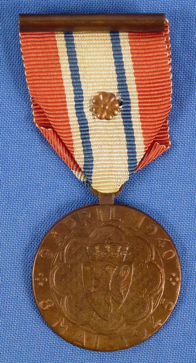 WWII Norway Defense Medal with Envelope - Image 2