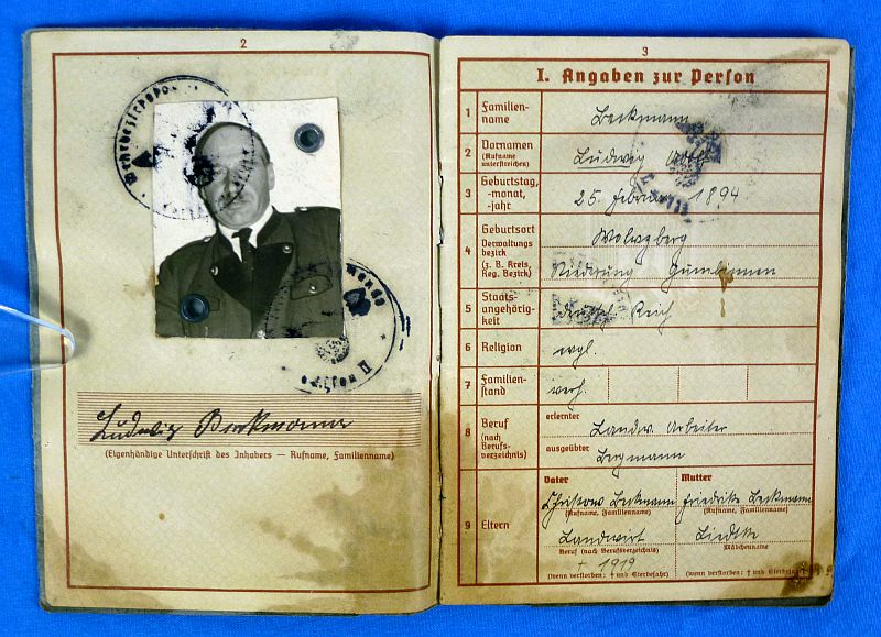 1938 German Army Wehrpass - Image 3