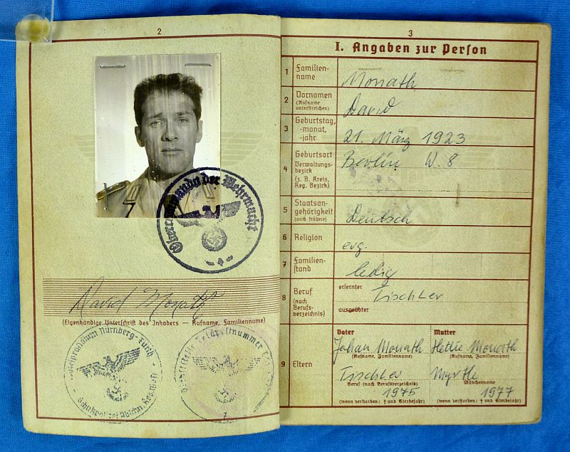 German Army Wehrpass with Photo in Tropical Uniform - Image 3