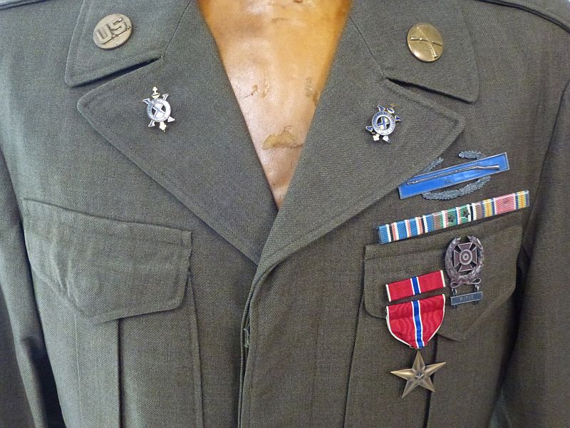 WWII 5th Infantry Division Private's Ike Jacket - Image 2