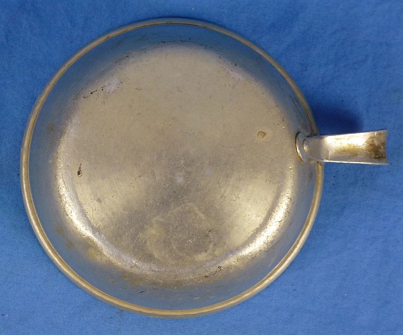 Large WWII Japanese Military Issue Drinking Cup - Image 3