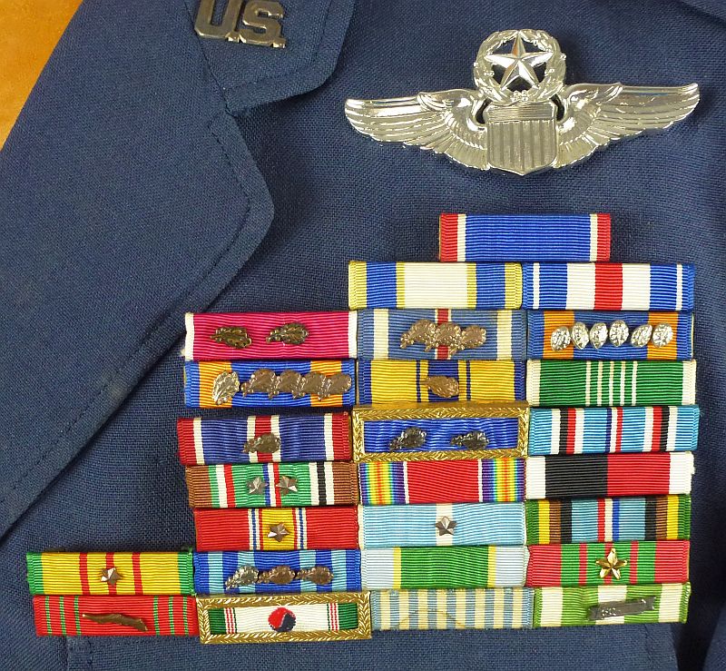The Uniform of U.S. Air Force Three War Ace General James E. Hill - Image 4