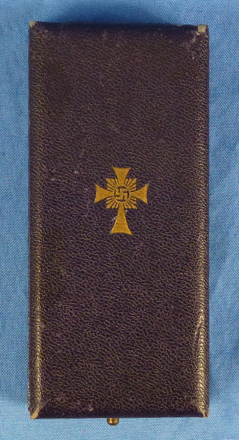 Cased Gold Mother's Cross by Wilhelm Deumer - Image 5