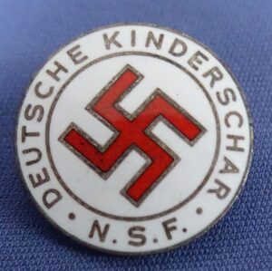 Deutsche Kinderschar N.S.F. Badge - RZM M1/63 - Steinhauer & Lück
