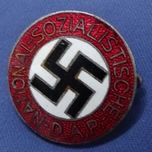 NSDAP Enamel Member Badge – RZM M1/34