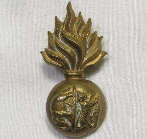 Royal Irish Collar Badge