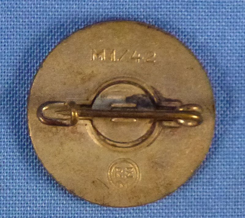 NSDAP Membership Badge RZM M1/42 (Kerbach & Israel) - Image 2