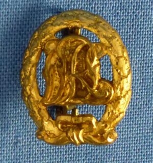 Miniature Gold DRL Sports Badge