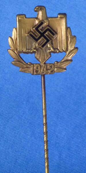 1942 NSRL Performance Badge Stickpin