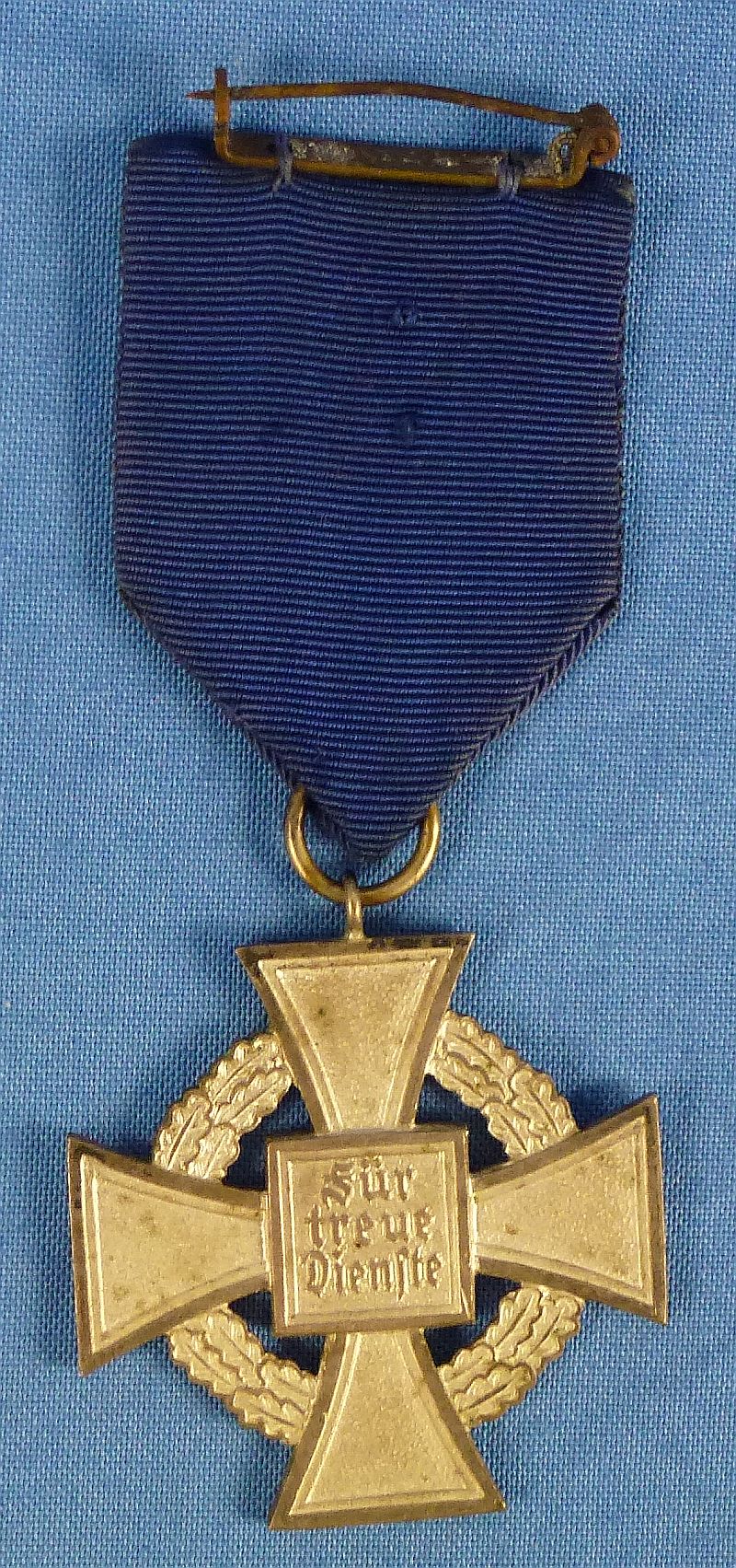 Third Reich Second Class 25 Year Faithful Service Cross - Image 2