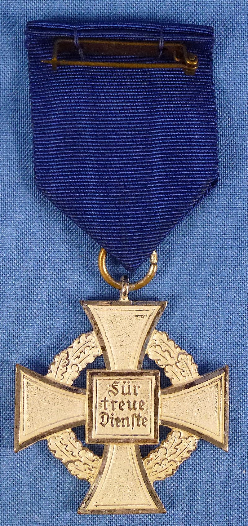 Third Reich Second Class 25 Year Faithful Service Cross - Image 2