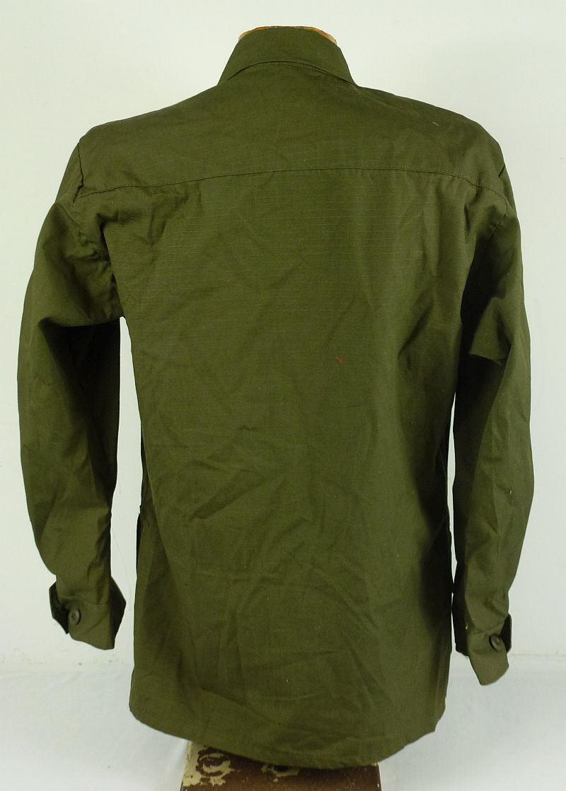 Near Mint Unissued Vietnam War Jungle Jacket Small-Short - Image 3