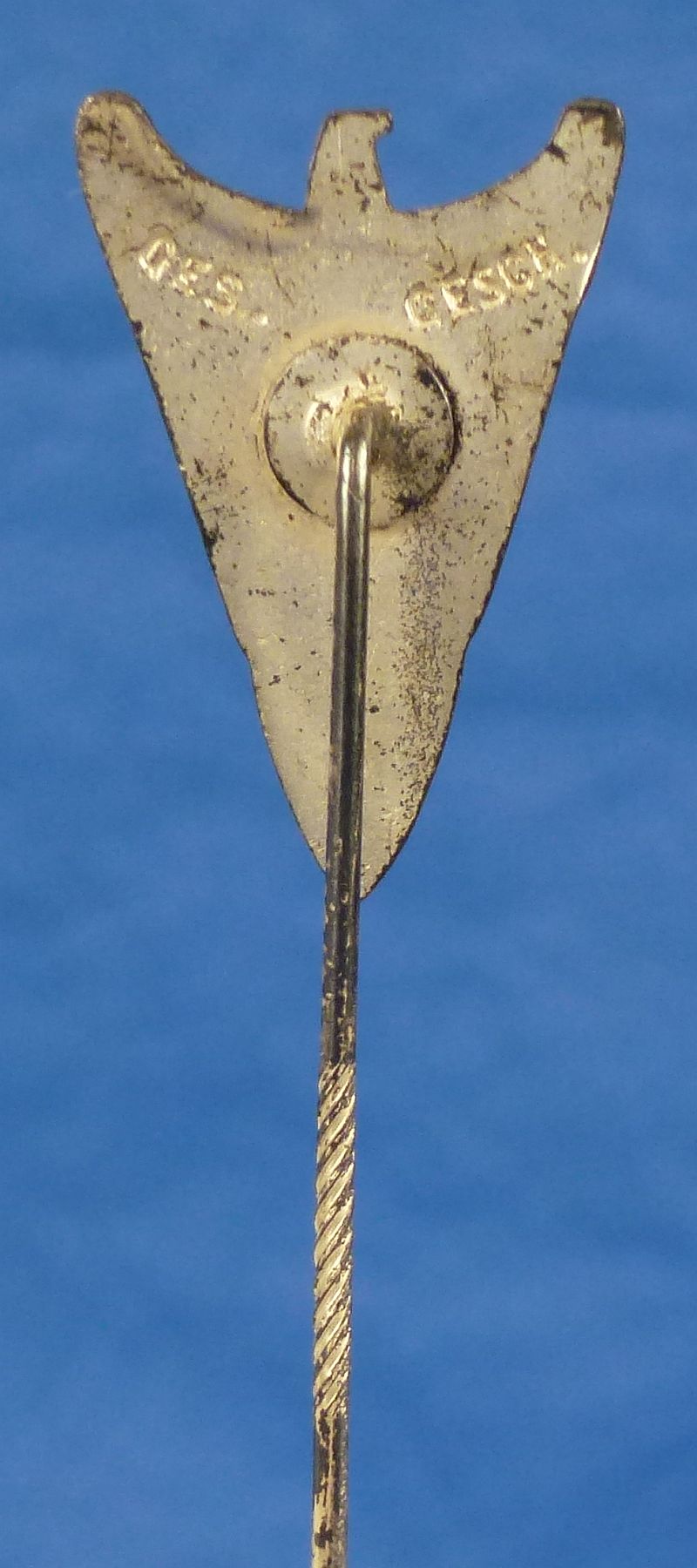 German WW II Aircraft Industry Production Merit Award (Treuewerkabzeichen der Betriebsgemeinschaften der Luftfarht) Stickpin - Image 2