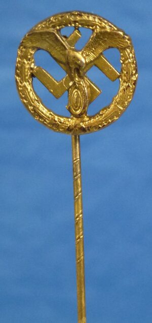 German Gold Motor Sports Badge Stickpin Marked "900" by Christian Lauer