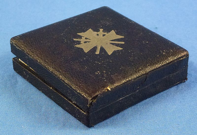 Excellent Cased War Merit Cross First Class with Swords in Tombac Marked "62" (Kerbach & Oesterhelt of Dresden) - Image 8