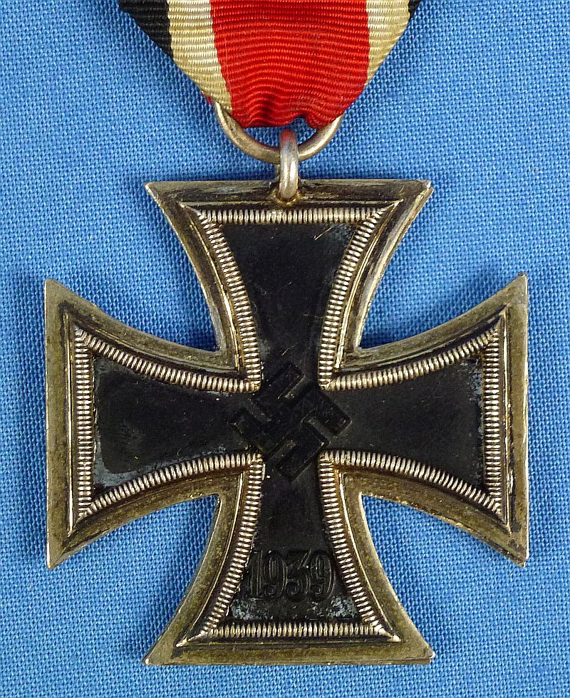 1939 Iron Cross Second Class - Image 2