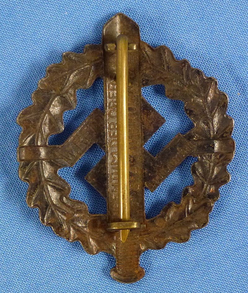 SA Bronze Sports Badge by Redo - Image 2