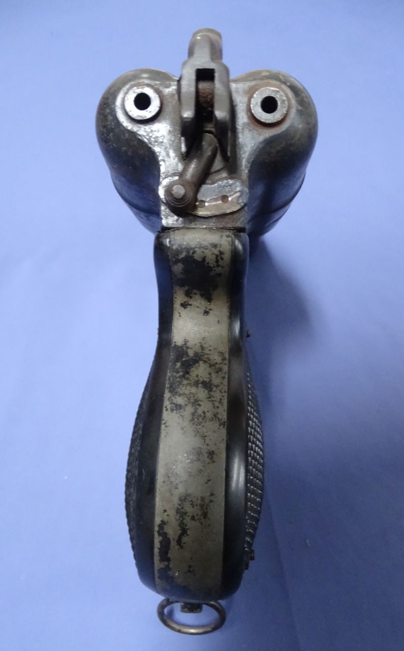WWII Type 90 Japanese Navy 28 mm Double Barrel Flare Gun - Image 11