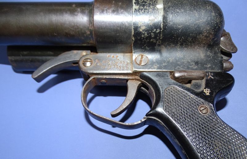 WWII Type 90 Japanese Navy 28 mm Double Barrel Flare Gun - Image 3