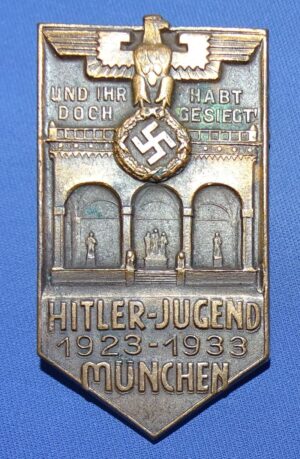 HJ 1923-1933 Munchen Badge