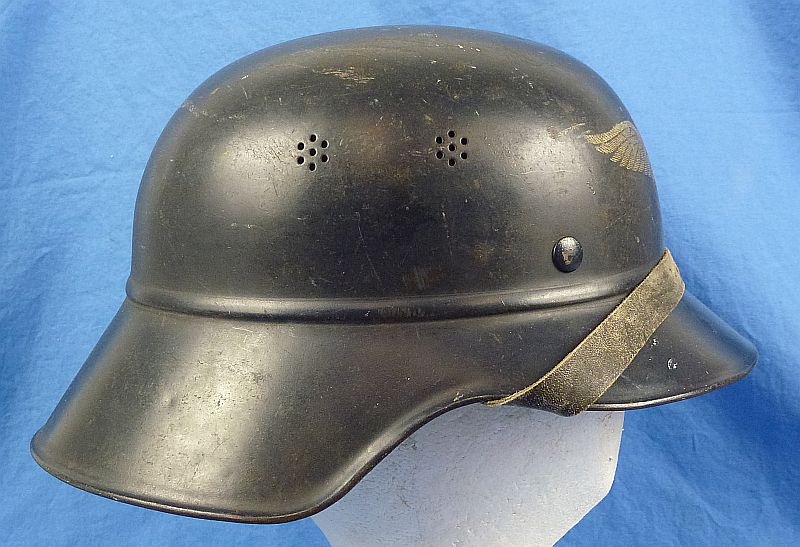 World War II M38 Luftschutz "Gladiator" Style Helmet - Image 3