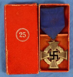 Boxed 25 Year Faithful Service Cross by Friedrich Keller