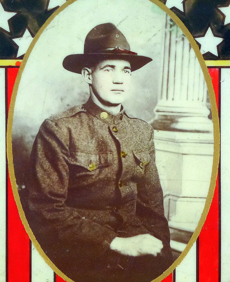 WWI Army Portrait Photograph Display Disk - Image 2