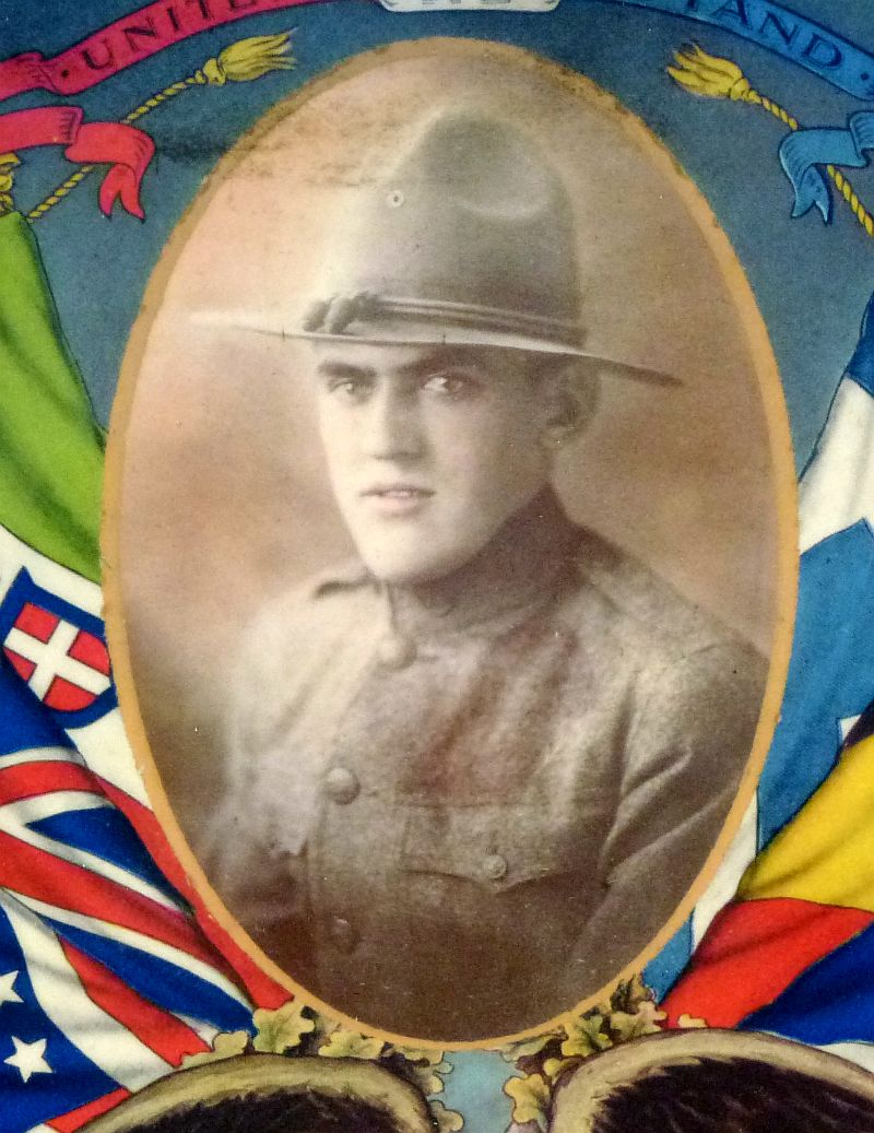 WWI Patriotic Soldier Portrait Photograph Display Disk - Image 2