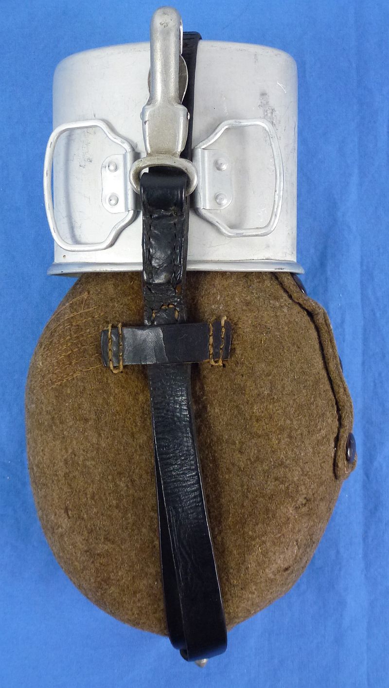 WWII German M31 Canteen - Image 2